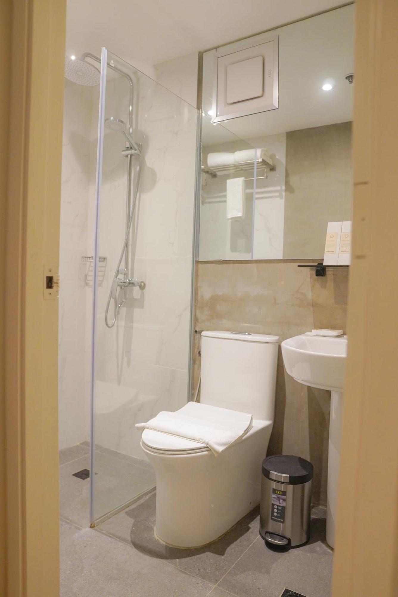 Bel Air Suites Makati Makati City Esterno foto