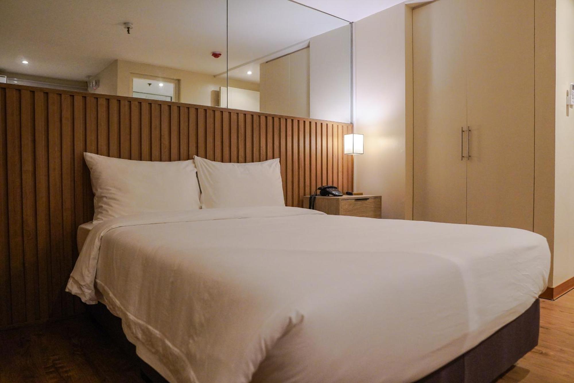 Bel Air Suites Makati Makati City Esterno foto